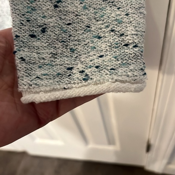 Women’s T by Talbots sweater - Picture 5 of 6